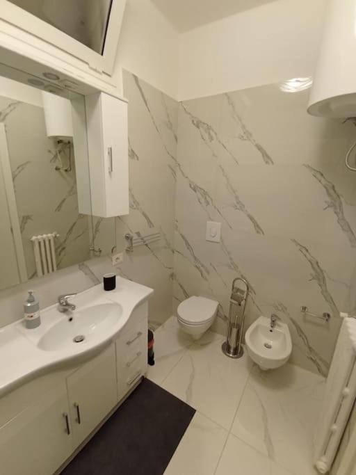 Andrea Central Apartment Bari Zewnętrze zdjęcie